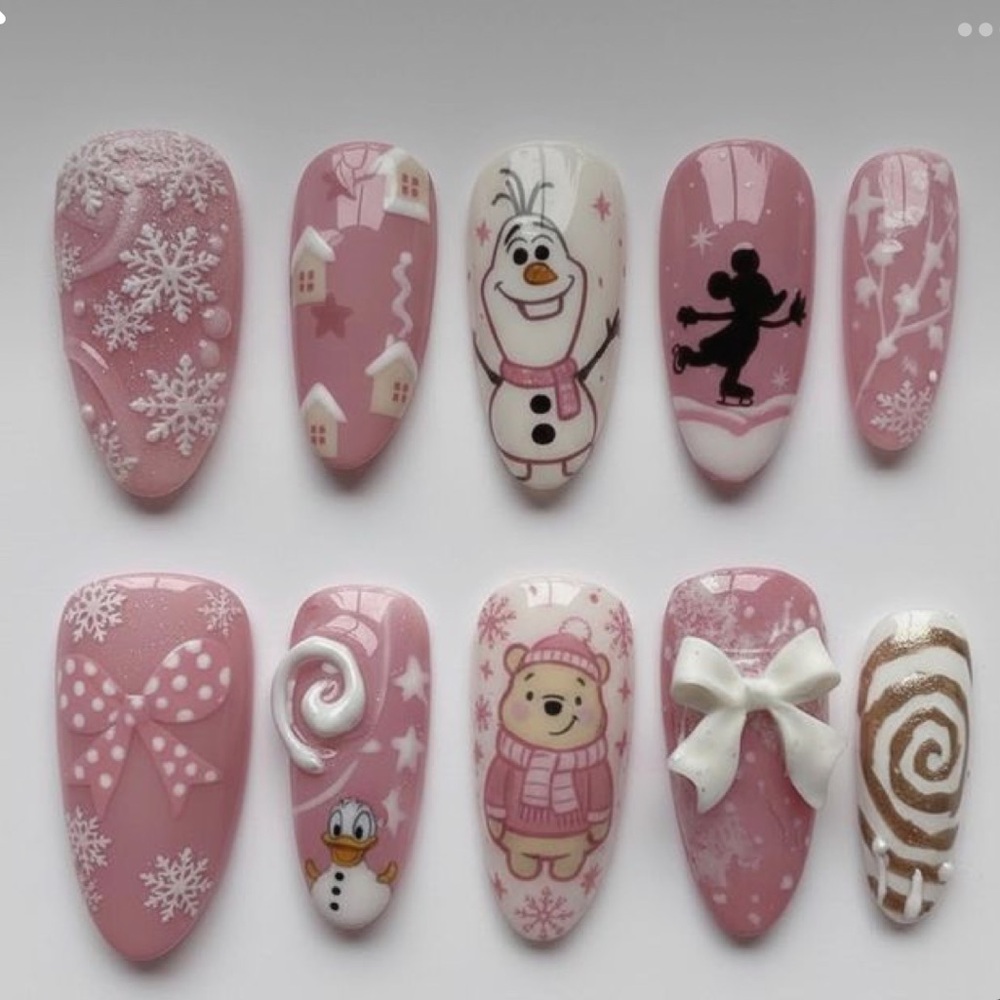 Pink Christmas Press On Nails (size s/xs)